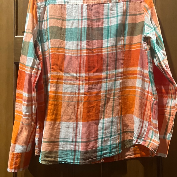 Natural Reflections button up, size large. Long sleeve with roll up option. - Picture 4 of 4
